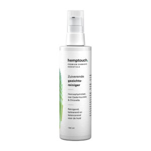 Een flesje Zuiverende gezichtsreiniger van Hemptouch (100ml) op een witte achtergrond.