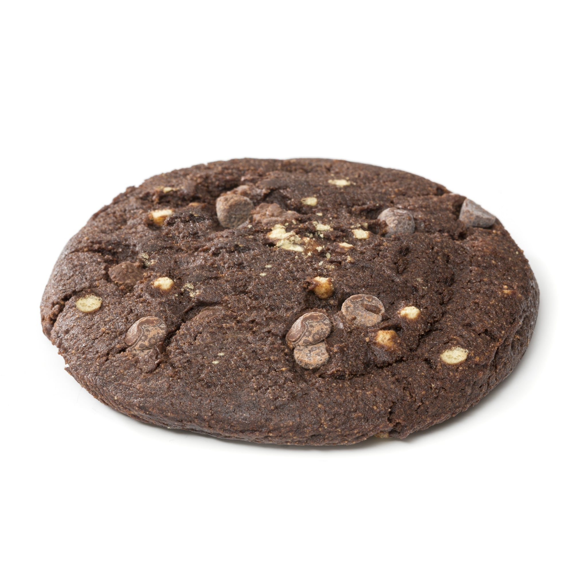 Een rond NatureCan - CBD geïnfuseerd koekje met zichtbare chocolate chips en kleine witte chocolade stukjes op een witte achtergrond. miniatuur